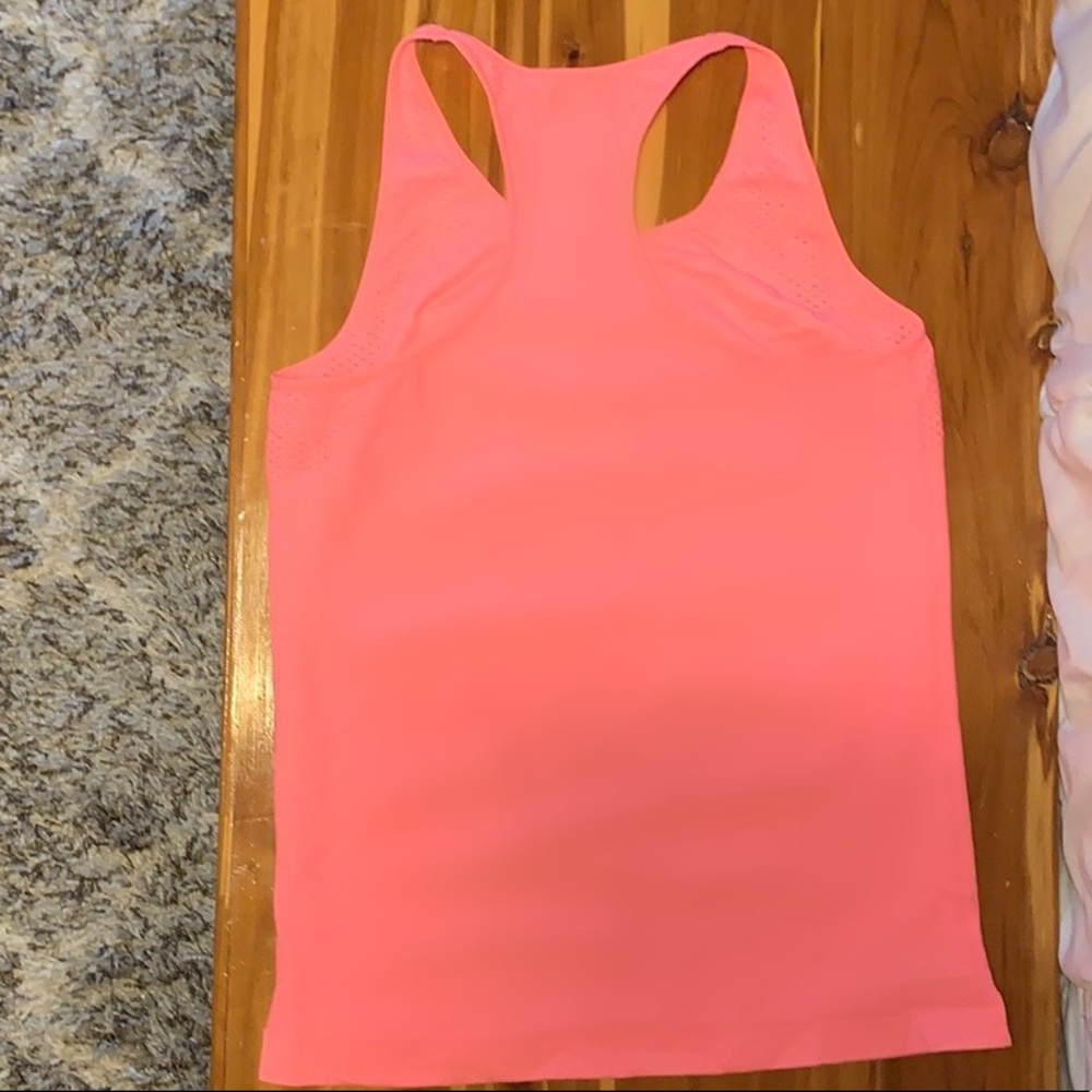 Fabletics tank - Picture 3 of 4